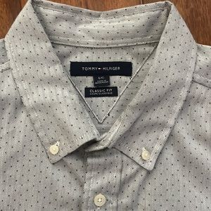 Tommy Hilfiger large, classic fit, cotton short sleeve mens shirt
